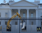 Por que os muros de concreto estão sendo construídos ao redor da Casa Branca?